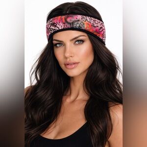 UGG 🦄 Rare UGG All Weather Graffiti Headband